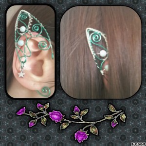 Et voilà une photo des oreilles portées avec les cheveux dégagés et remis en place.