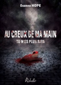 au-creux-de-ma-main...-tu-n-es-plus-rien-714167-250-400